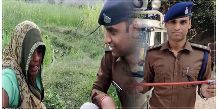 ખેતરમાં કામ કરતી માતાને મળવા આવ્યો DSP બનીને પુત્ર, માતાએ તેના પુત્રને યુનિફોર્મમાં જોયો અને પછી…