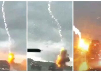 રોડ પર જઈ રહી હતી કાર, અચાનક વીજળી પડી, ભયાનક દ્રશ્ય કેમેરામાં કેદ – VIDEO